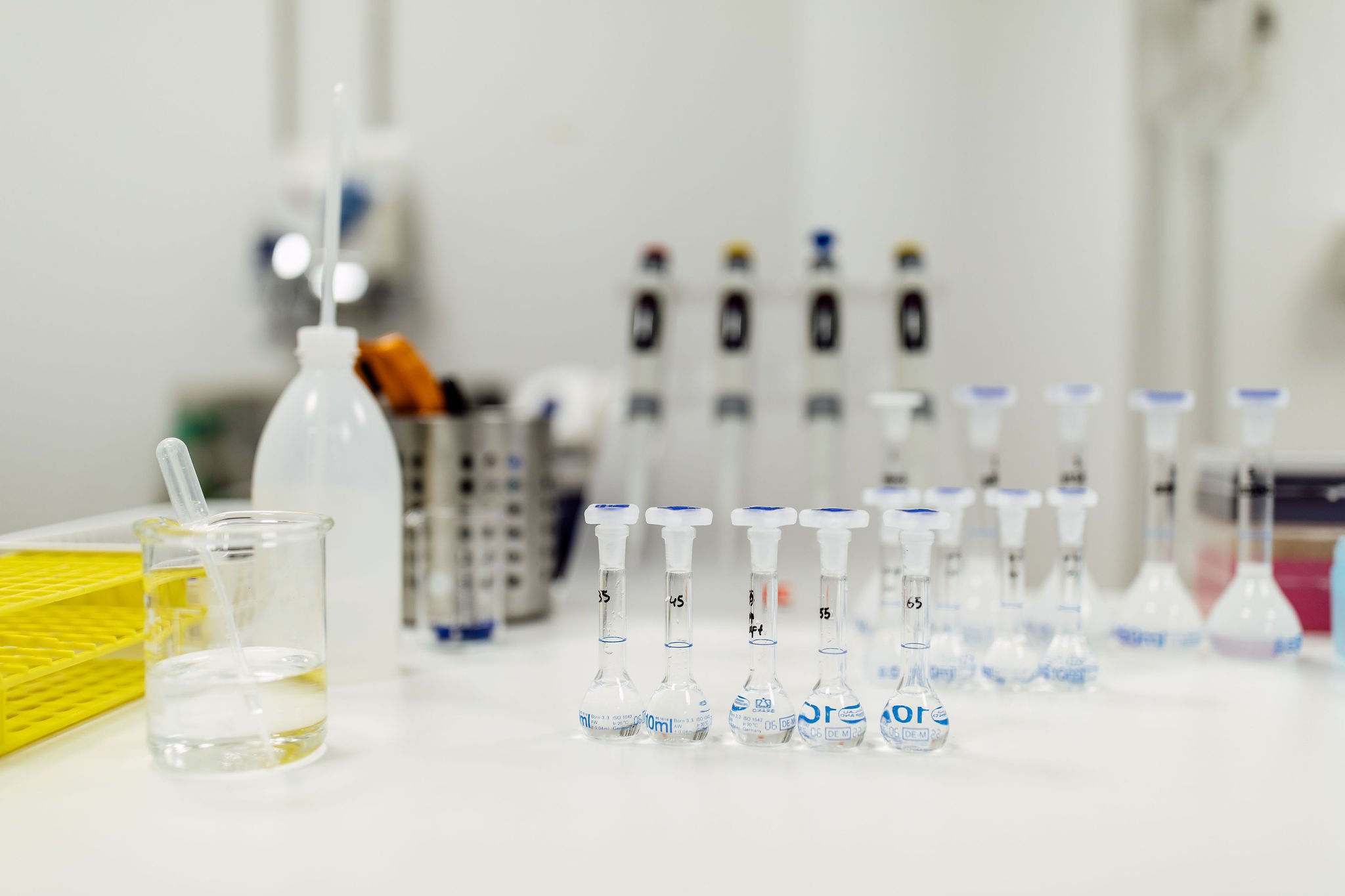 <span id="hs_cos_wrapper_name" class="hs_cos_wrapper hs_cos_wrapper_meta_field hs_cos_wrapper_type_text" style="" data-hs-cos-general-type="meta_field" data-hs-cos-type="text" >L'important rôle de la fabrication de médicaments sur mesure pour faire face aux pénuries</span>